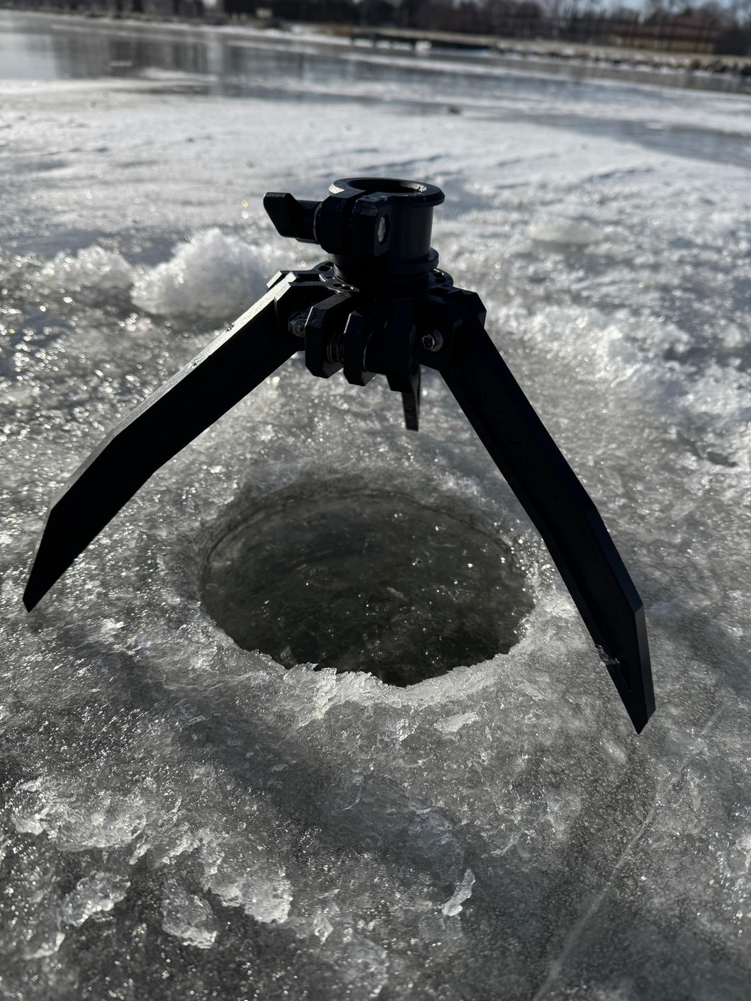 Injection Molded Ice Mount Tripod